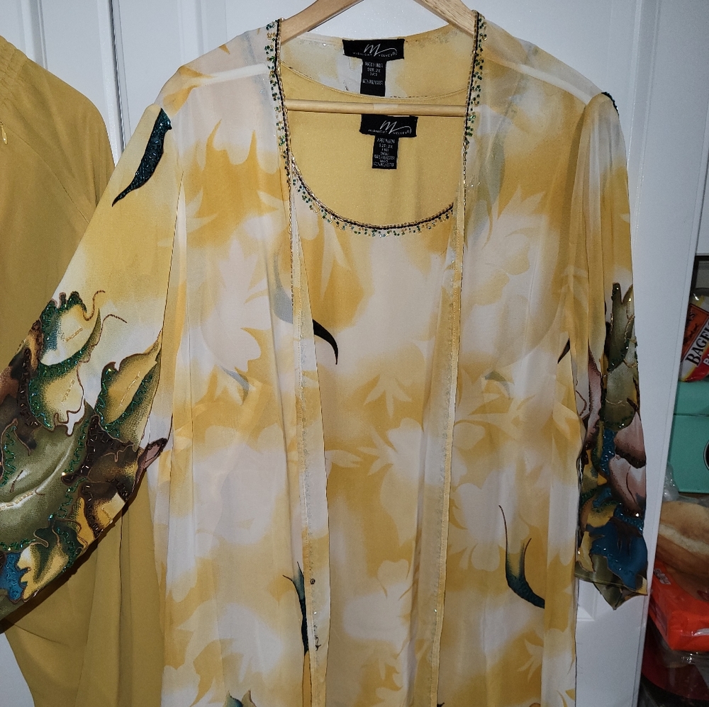 Midnight velvet 3 piece yellow pant suit flowly with beading design
